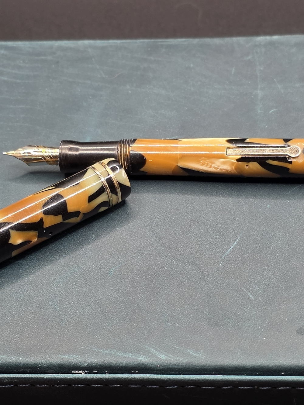 Vintage Wahl Eversharp Fountain Pen | Fully Restored | 14K Gold Nib